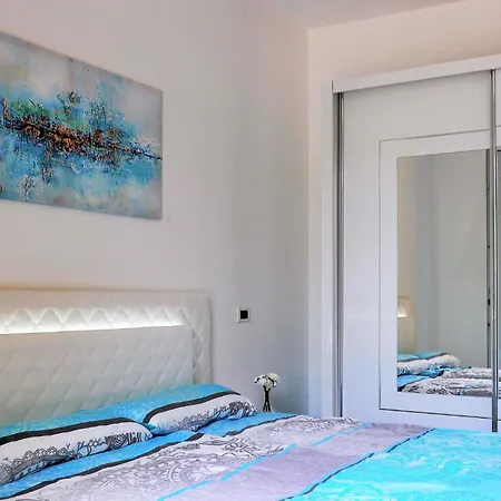 Amazing In With Wifi Holiday home