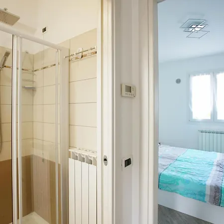 2 Bedroom Nice Home In Imperia